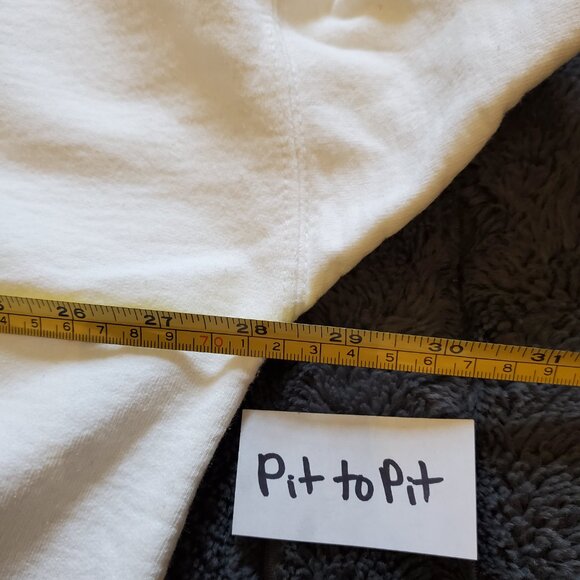 Vintage Canada Sweat Shirts, Moose, Polar Bears, Coat of Arms Emblem CANADA - Picture 4 of 12